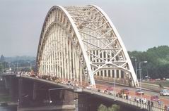 Waalbrug