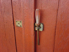 27120467_6c186cfc2b_m