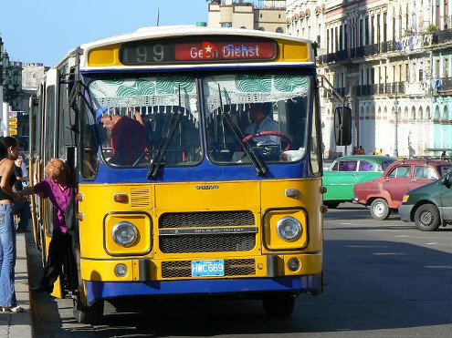 cuba-bus-paul-arps