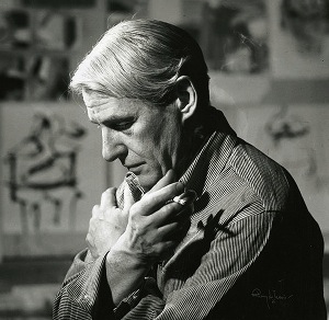 800px-Willem_de_Kooning_in_his_studio